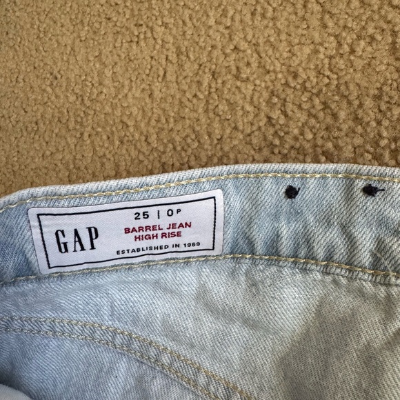 GAP Light Gray Women Jeans - Picture 3 of 3